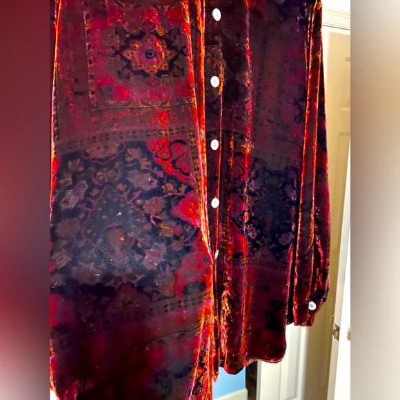 Coldwater Creek Tops - Coldwater Creek crushed velvet vintage blouse